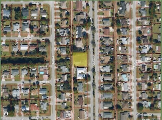 2171 Sunshine Blvd, Golden Gate, FL 34116