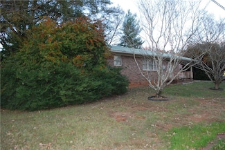 115 Wood St, Cornelia, GA 30531