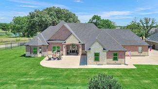 3909 Saddle Creek Blvd, Denison, TX 75020