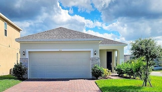 1686 Swan Swim Dr, Davenport, FL 33837