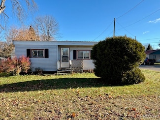 2302 Fitch Ave, Marquette, MI 49855