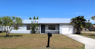1561 SE Arenson Ln, Port Saint Lucie, FL 34952