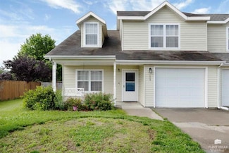 609 Goodrich Dr, Manhattan, KS 66502