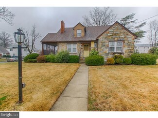 1403 W High St, Haddon Heights, NJ 08035