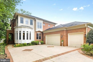 6941 Pine Crest Ave, McLean, VA 22101