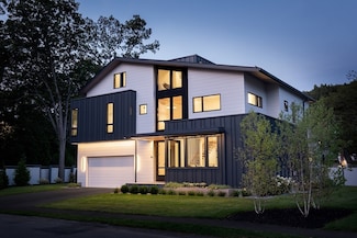 95 Deerfield Rd, Needham, MA 02492