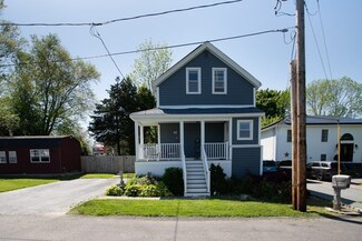 35 Nightingale St, Fall River, MA 02721