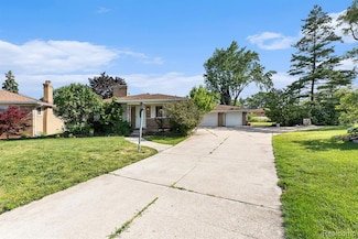 29242 Lorraine Ave, Warren, MI 48093