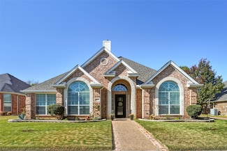 6908 Winthorp Dr, Arlington, TX 76001