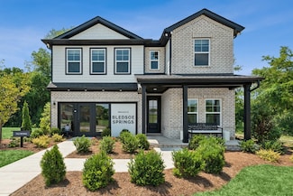 2944 Sharpstone Dr, Columbia, TN 38401