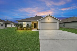 795 E Houston St, Dayton, TX 77535