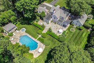 325 Highland Rd, Rye, NY 10580