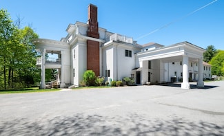 1401 Great Pond Rd Unit 8, North Andover, MA 01845