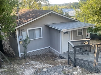 892 Pebble Beach Dr NW, Lakehills, TX 78063