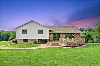63 Mccutcheon Dr, Burgettstown, PA 15021