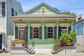 3217 Dauphine St, New Orleans, LA 70117