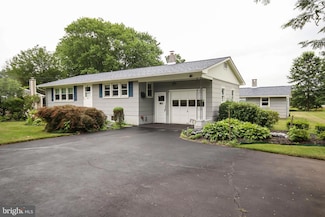 1615 N 5th St, Perkasie, PA 18944