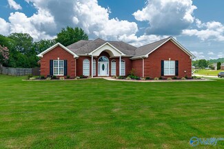 60 Hidden Creek Dr, Trinity, AL 35673