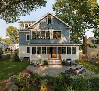 7 Greenwood Rd, Arlington, MA 02474
