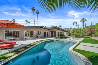 74582 Fairway Dr, Palm Desert, CA 92260