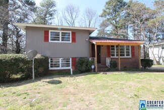 1504 Bobolink Ln NE, Center Point, AL 35215