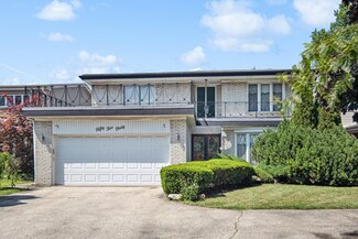 5240 Pratt Ave, Skokie, IL 60077