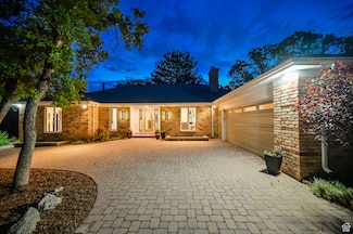 3385 E Deer Hollow Cir, Sandy, UT 84092