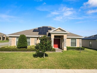 303 Lake Mariana Place, Auburndale, FL 33823