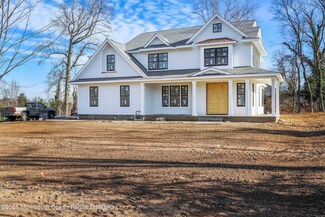 4 Bucchop Ln, Middletown, NJ 07748