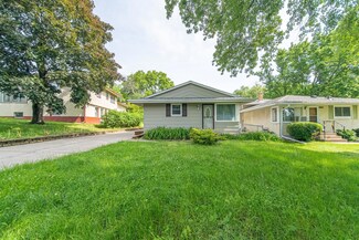 1745 Grace Ln, Saint Paul, MN 55106