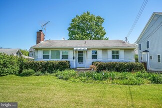 415 N Harrison St, Arlington, VA 22203