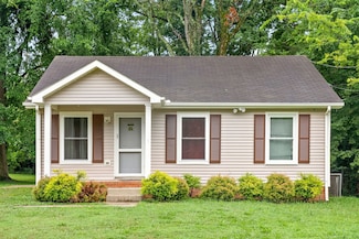 135 E St, Clarksville, TN 37042
