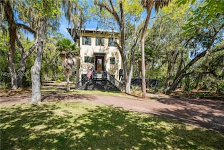 4 S Point Trail, Beaufort, SC 29907