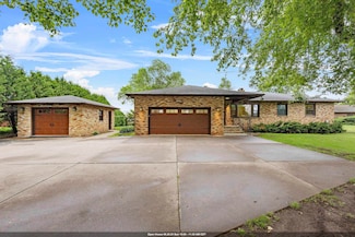 4350 U S 45, Oshkosh, WI 54902