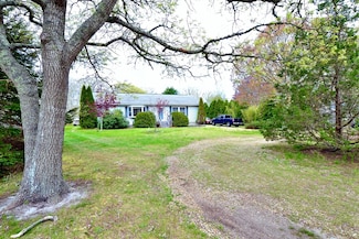 62 Jernegan Ave, Edgartown, MA 02539