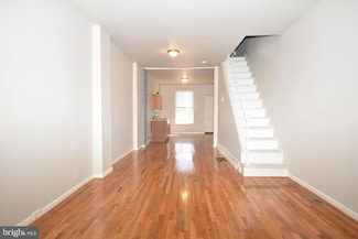 907 N Rose St, Baltimore, MD 21205