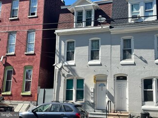833 Chestnut St, Reading, PA 19602