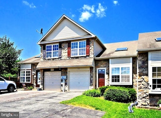 5631 Stonecroft Ln, Allentown, PA 18106