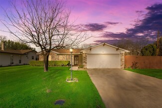 727 Cindy Dr, Cedar Hill, TX 75104