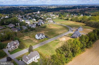206 Country Meadows Dr Unit 27, Lancaster, PA 17602