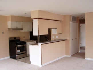 1494 Wingate Blvd, Ypsilanti, MI 48198