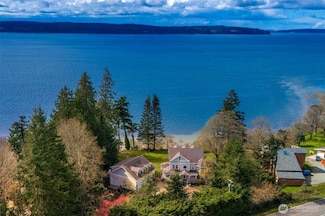 4200 S Camano Dr, Camano Island, WA 98282