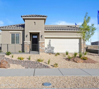 257 Adamtowne Dr, El Paso, TX 79928