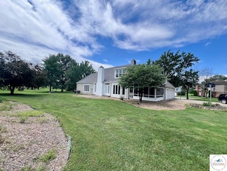 1704 S Nicklaus Dr, Clinton, MO 64735