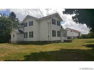 3117 Densmore Rd, Albion, NY 14411