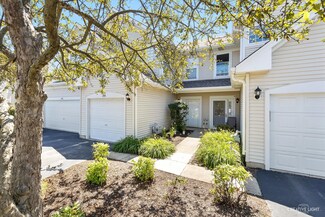 206 Hartford Ct, Oswego, IL 60543