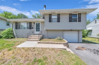 4810 N Sycamore Dr, Kansas City, MO 64119
