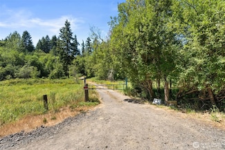 179 Halliday Rd, Centralia, WA 98531