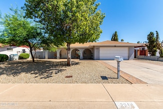 2910 W Cactus Wren Dr, Phoenix, AZ 85051