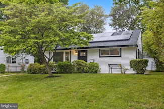 319 E Rudderow Ave, Maple Shade, NJ 08052